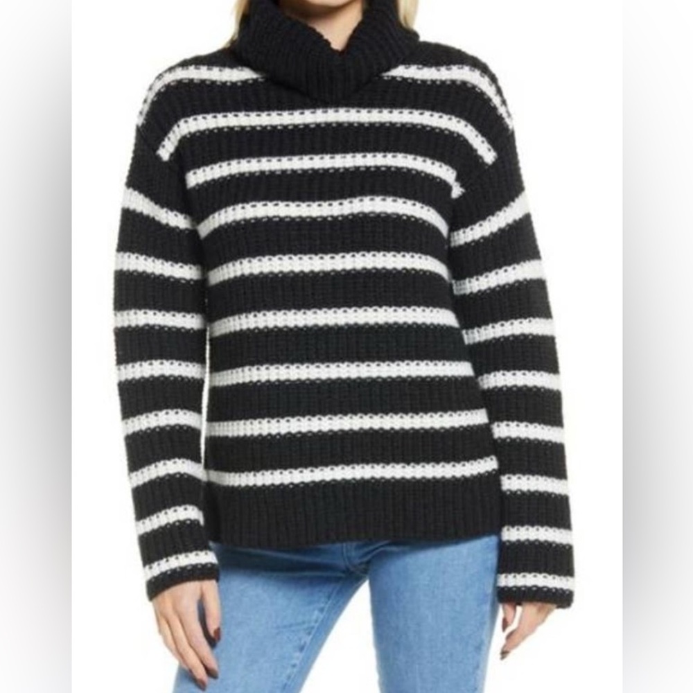 NWT Caslon Chunky Turtleneck Sweater in Black + White Stripe - Size L